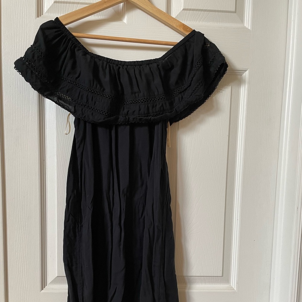 Wilfred off shoulder black dress XS
